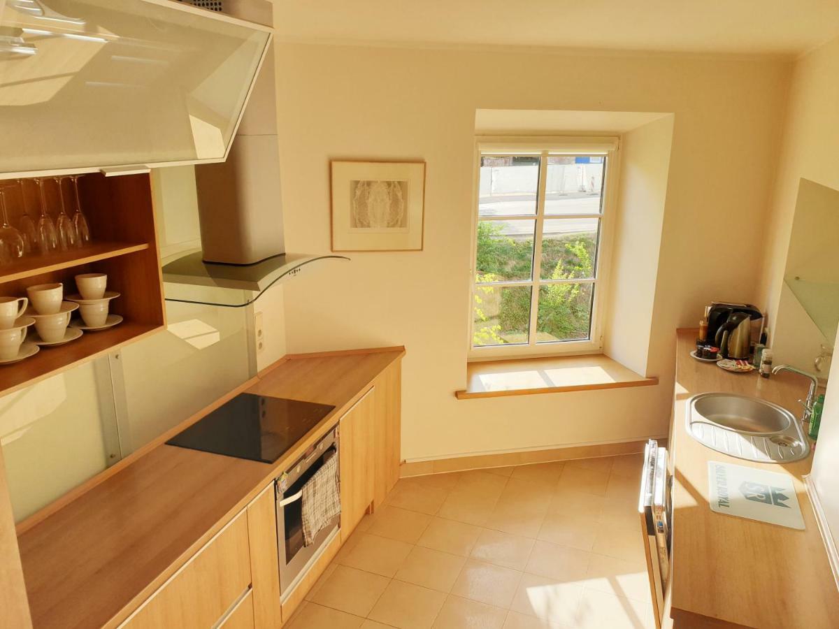 Exceptional Uzupis Bridge 3 Bedroom Apartment Вильнюс Экстерьер фото